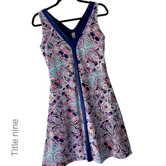 TITLE NINE | NWOT HILLARY DREAM DRESS FIT & FLARE V-NECK SLEEVELESS | SMALL - Picture 1 of 9